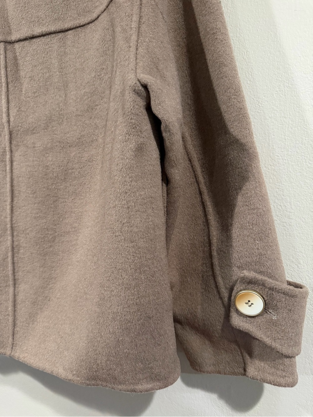 New with Tags Women’s Double-Breasted Wool Cropped Coat in Taupe - Medium/Large - Picture 9 of 12